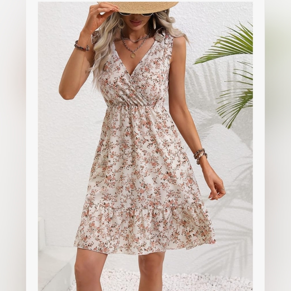 Chic Floral V-Neck Mini Dress